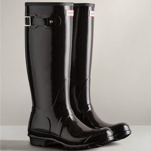 Hunter's Women's Original Tall Gloss Rain Boots in Black